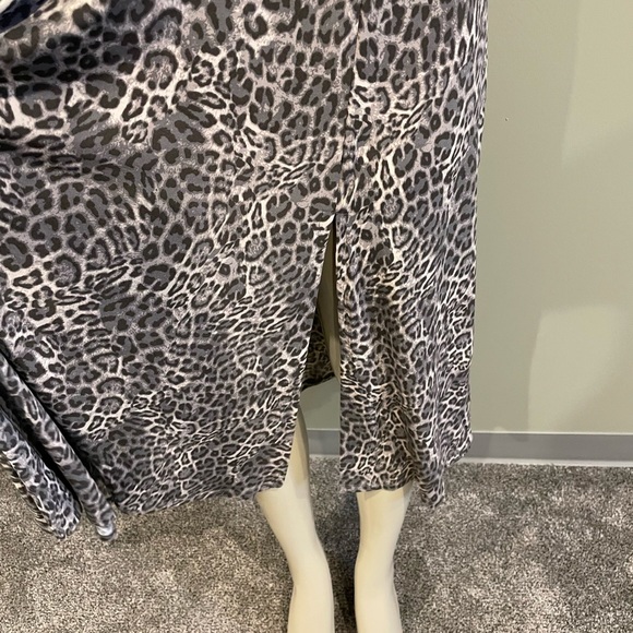 Joe fresh / cheetah print midi dress size medium - Picture 3 of 7